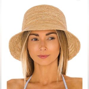 L*SPACE Isadora Hat in Natural